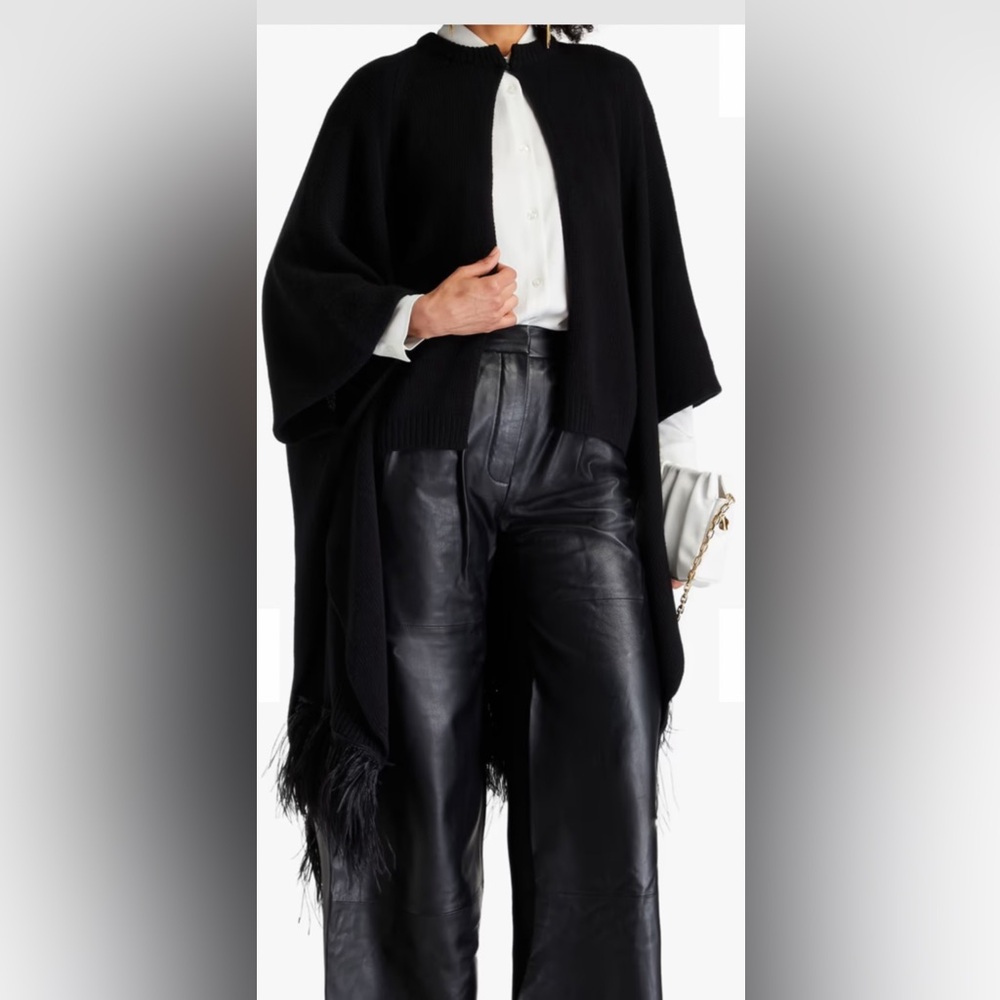 Valentino Black Knit cardigan/feather cape - Picture 2 of 10